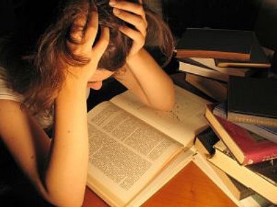 Aos estudantes